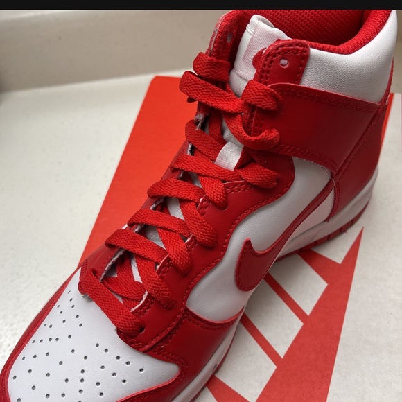 Nike Dunks High tops - Picture 3 of 4